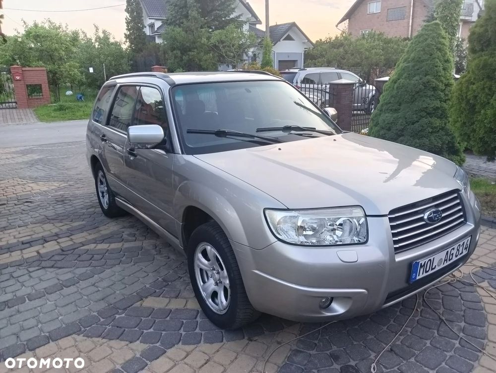 Subaru Forester 2.0X Plus - 1