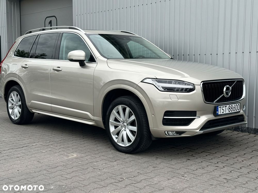Volvo XC 90 D5 SCR AWD Momentum - 9