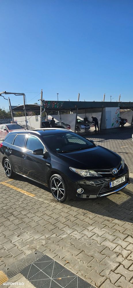 Toyota Auris - 13