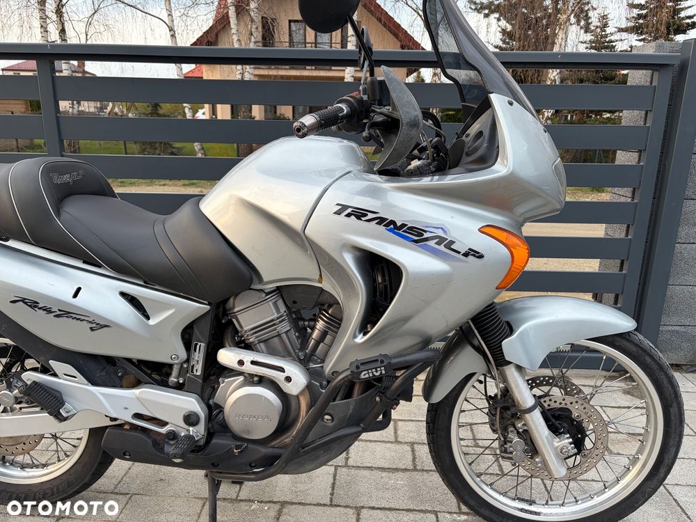 Honda Transalp - 11