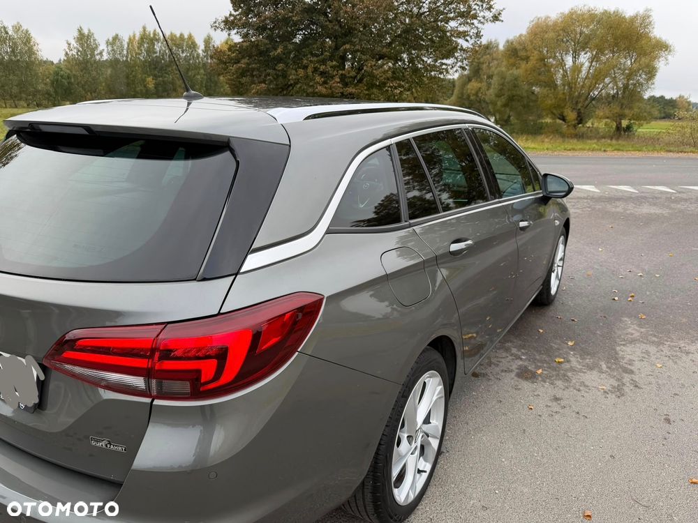 Opel Astra 1.2 T Elegance S&S - 10