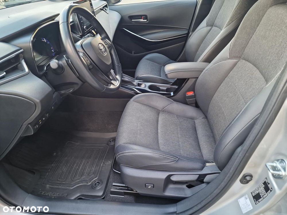 Toyota Corolla 2.0 Hybrid Comfort - 12