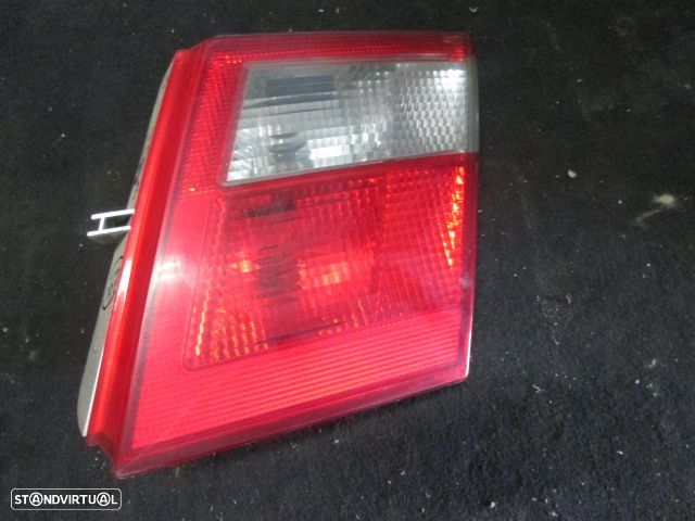 Farol Tras REF0767 SAAB 95 2002 4P DRT - 1