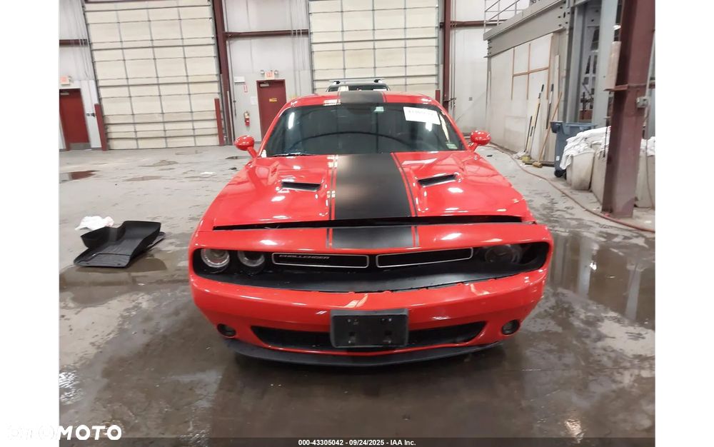 Dodge Challenger - 5