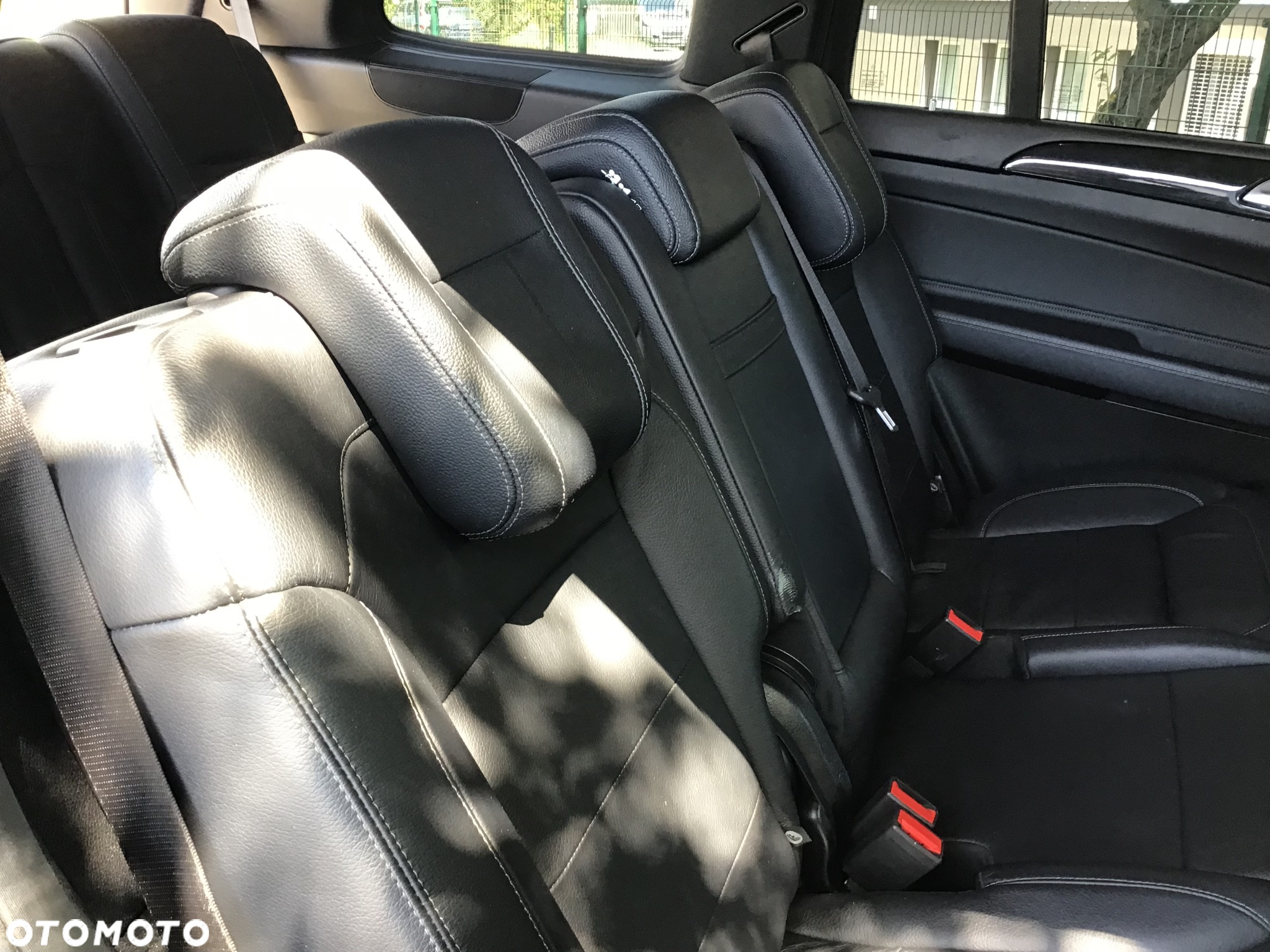 Mercedes-Benz GLS 450 4Matic 9G-TRONIC AMG Line Advanced Plus - 32