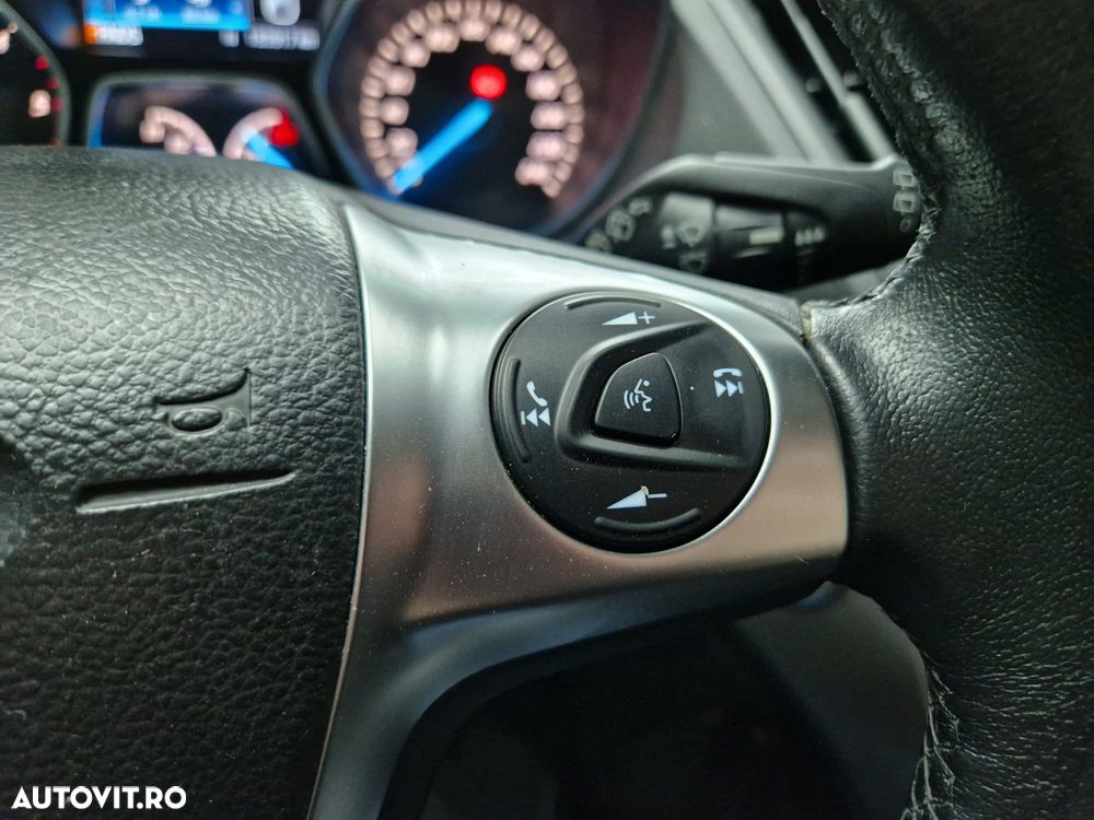 Ford Kuga 2.0 TDCi Powershift 4WD Trend - 20