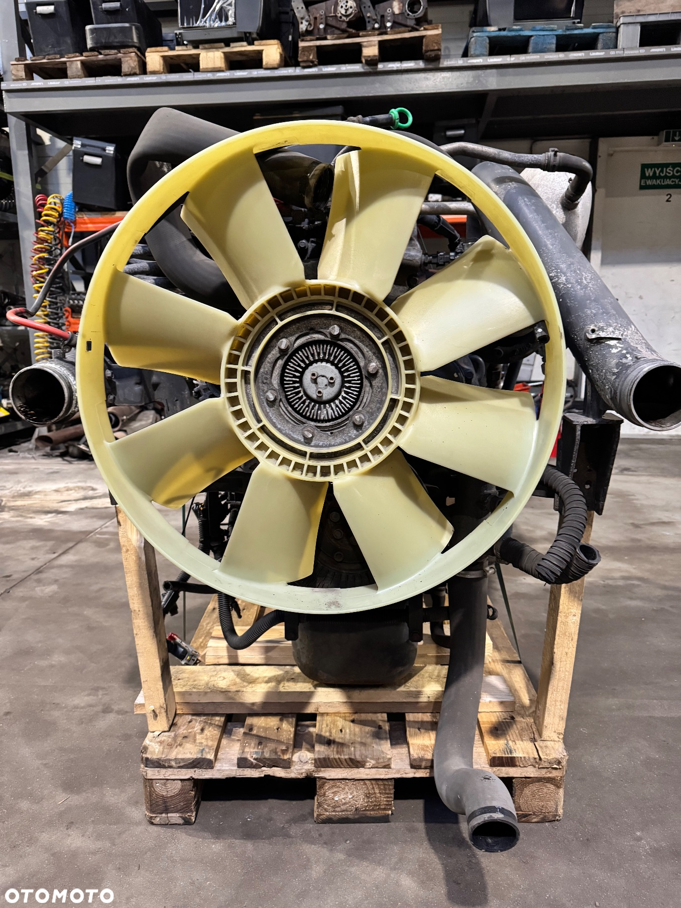 Kompletny silnik Iveco Cursor 9 F2CFE611 Euro 6 - 4