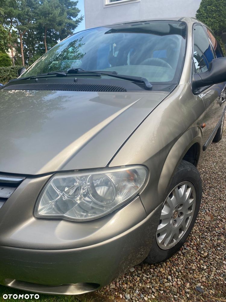 Chrysler Voyager 2.4 SE - 10