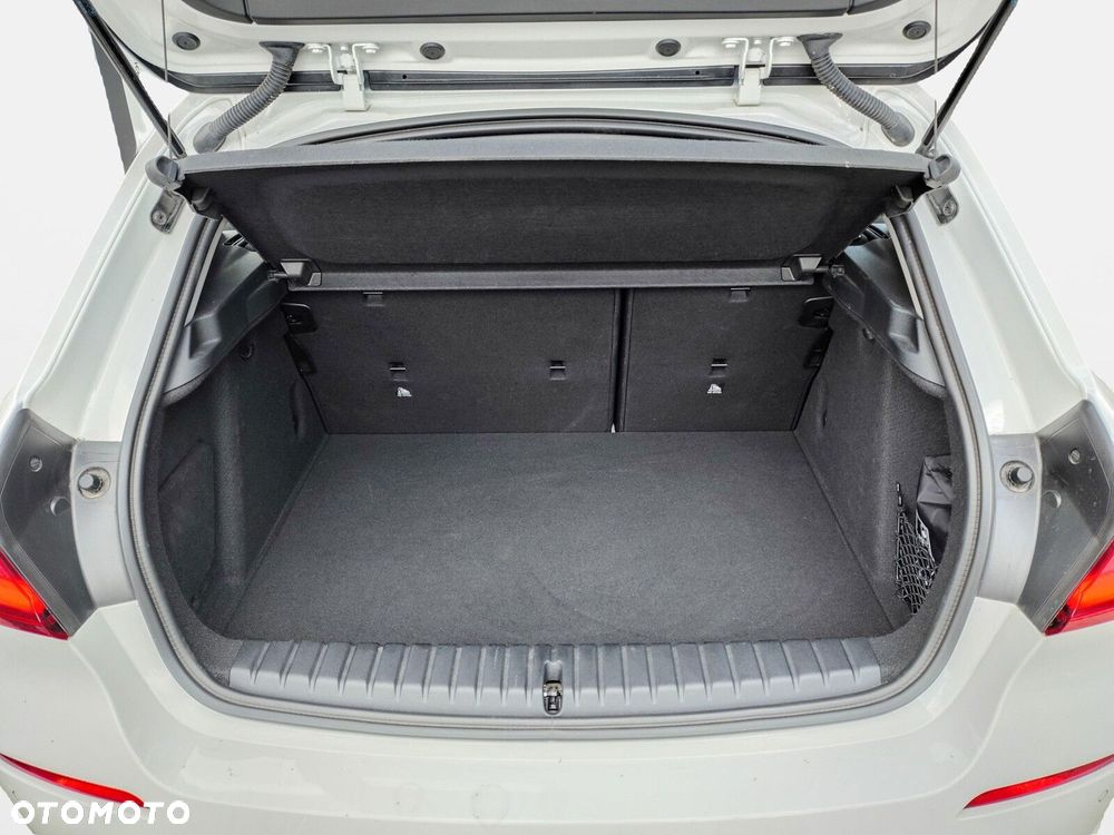 BMW Seria 1 118i Advantage - 24