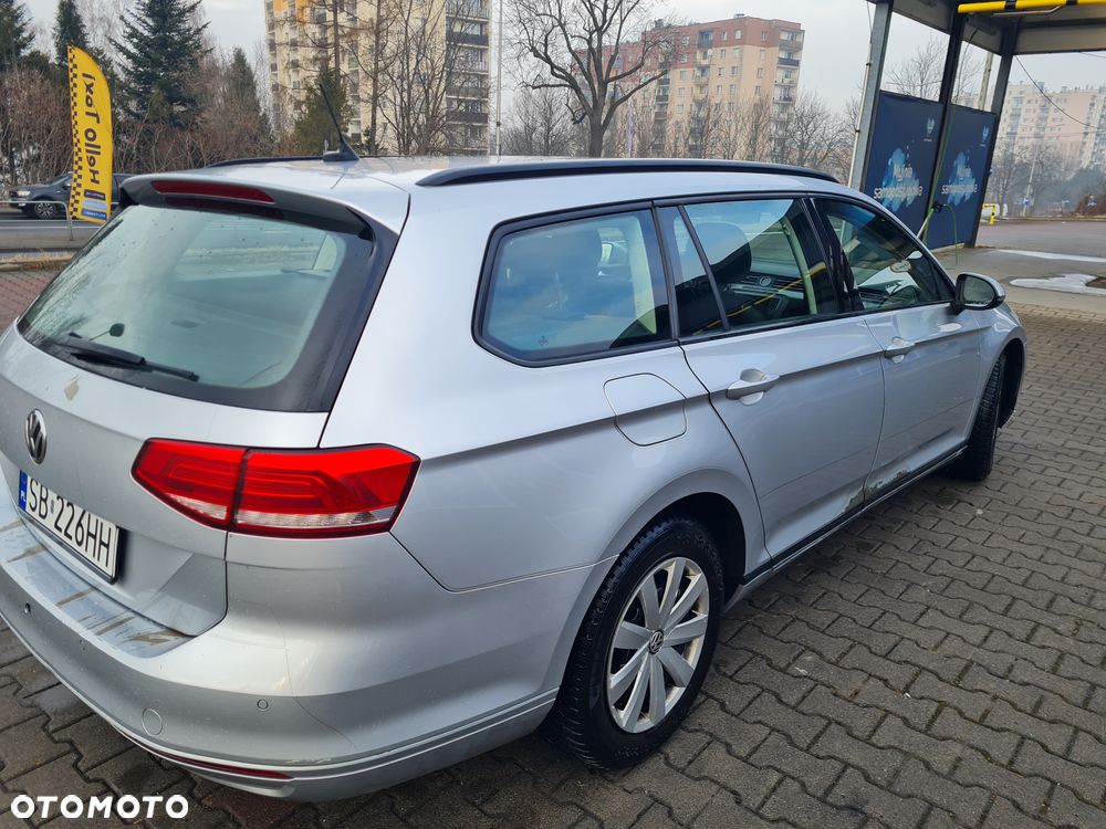 Volkswagen Passat Variant 2.0 TDI DSG (BlueMotion Technology) Trendline - 6