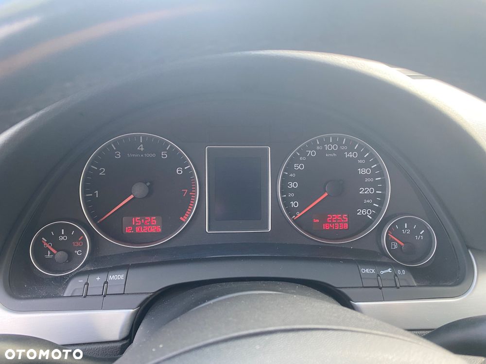 Audi A4 Limousine