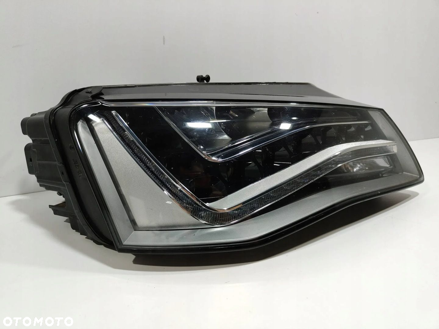 Audi A8 S8 D4 4H LAMPA PRAWY PRZÓD ŁADNA DO NEGO - 2