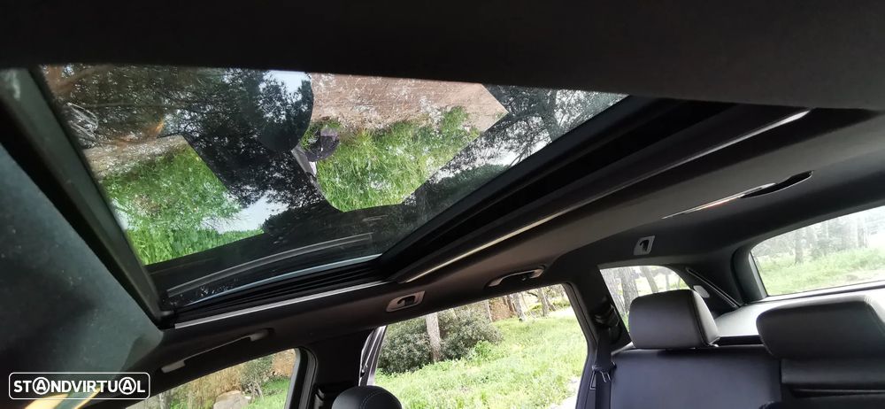 Mercedes-Benz E 250 BlueTEC 4Matic 7G-TRONIC Edition - 31