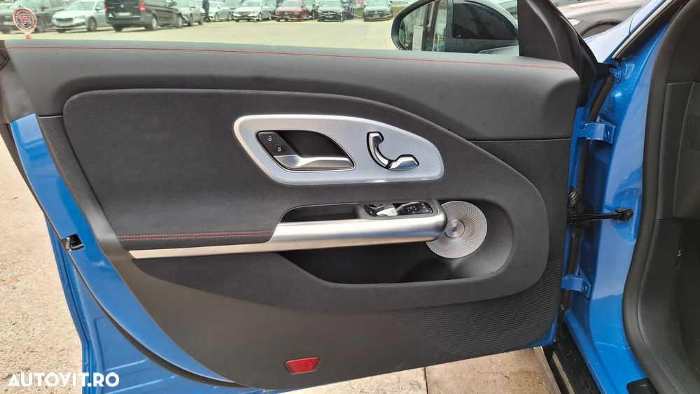 Mercedes-Benz CLA - 11