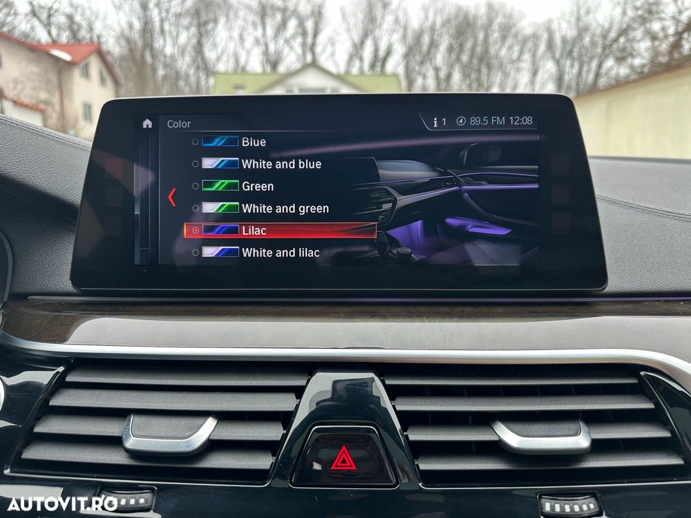 BMW Seria 5 540i xDrive Aut. - 27