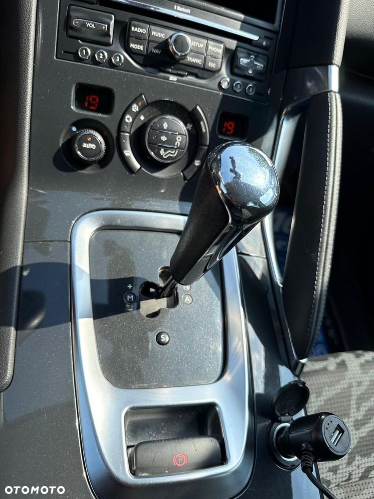 Peugeot 3008 - 24