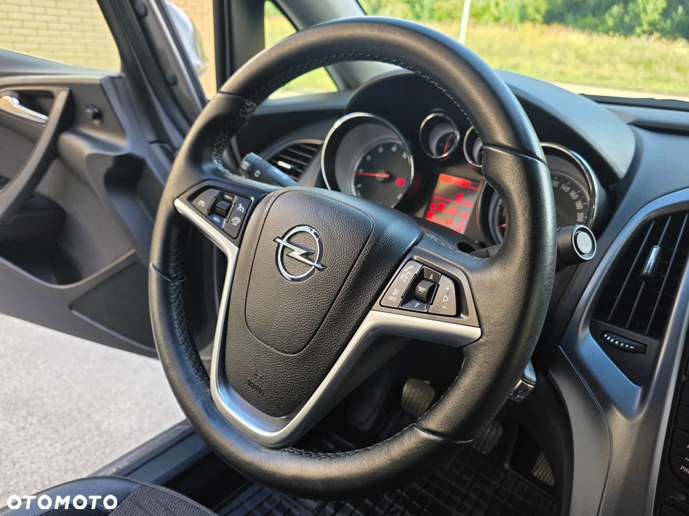Opel Astra 1.4 T Enjoy - 12