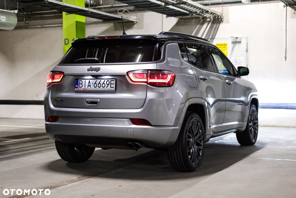Jeep Compass - 8
