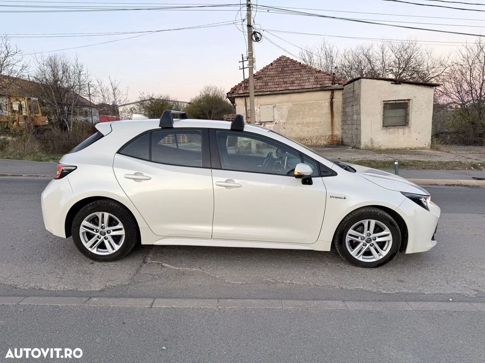 Toyota Corolla ver-1-8-hsd-dynamic - 7