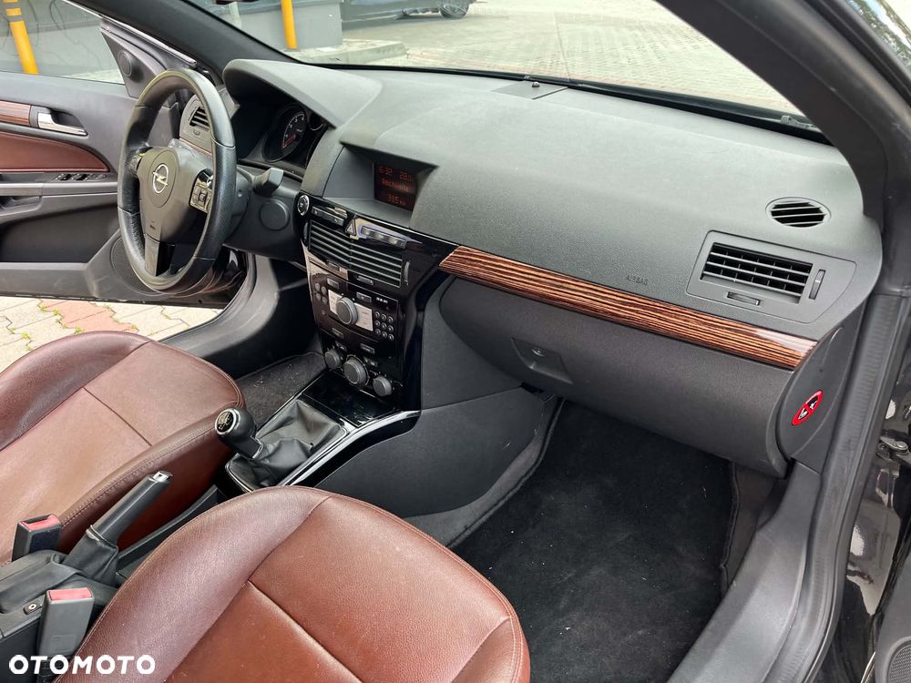 Opel Astra 1.8 Cosmo - 23