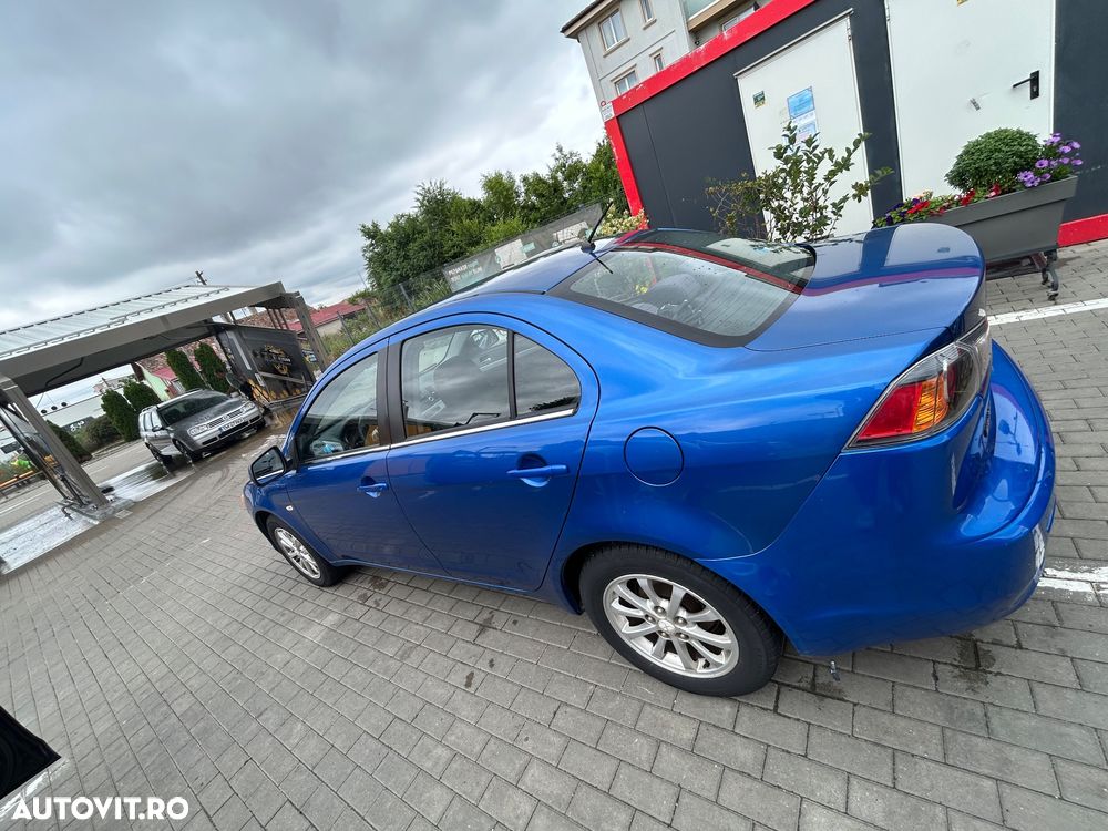 Mitsubishi Lancer - 6