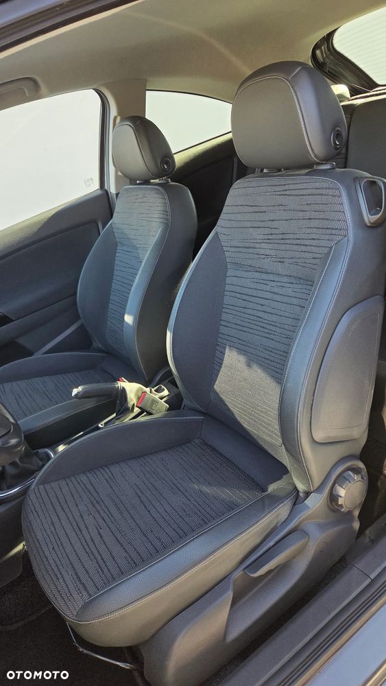 Opel Corsa 1.4 16V Energy - 17