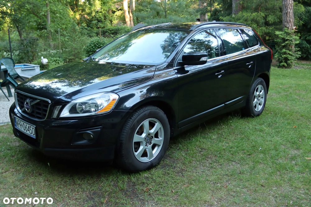Volvo XC 60 D5 AWD Momentum - 8