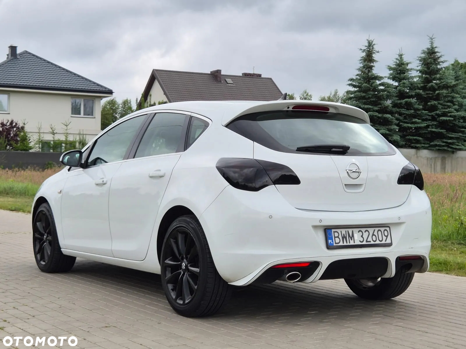Opel Astra IV 2.0 CDTI Cosmo - 17