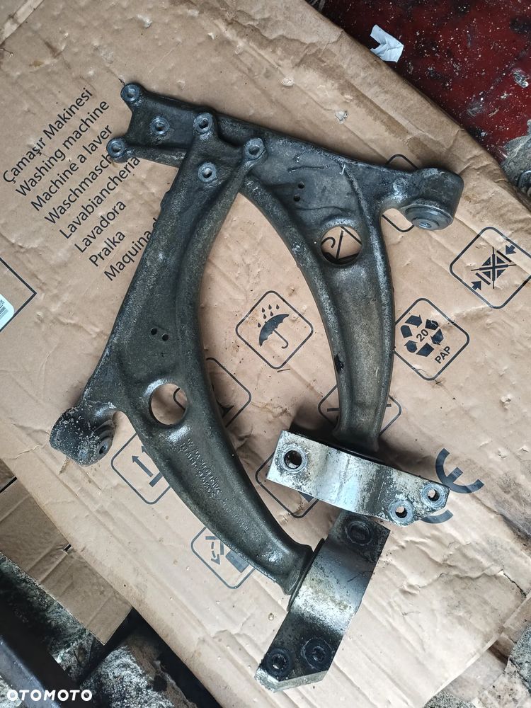 VW PASSAT B6 WAHACZ PRZÓD PRZEDNI LEWY PRAWY - 1