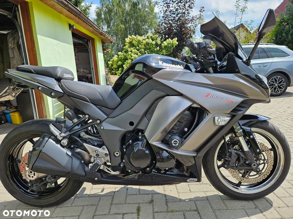 Kawasaki Ninja 1000 SX - 12