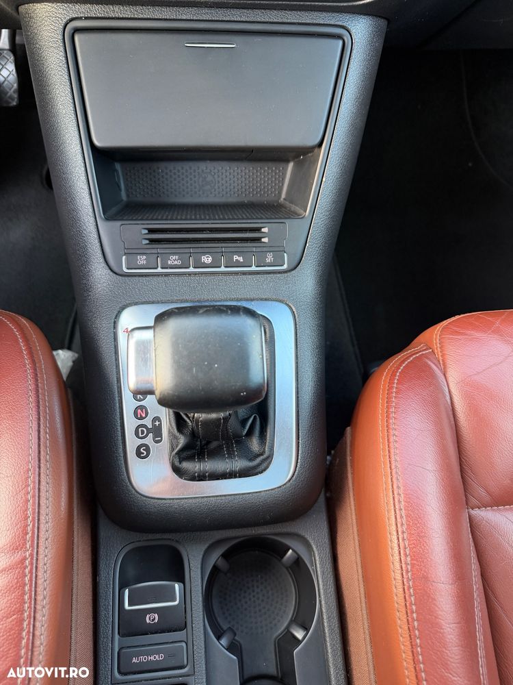 Volkswagen Tiguan 2.0 TDI 4Motion DSG Track & Field - 11
