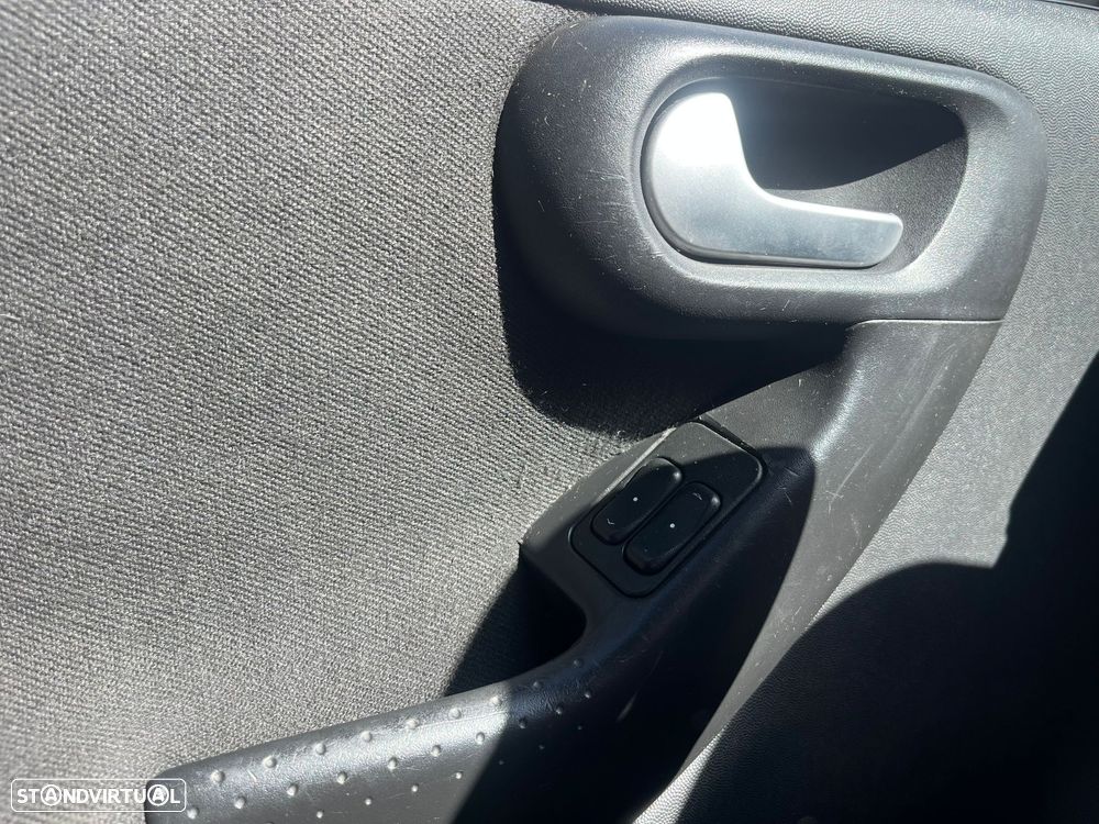 Opel Corsa 1.3 CDTi First - 15