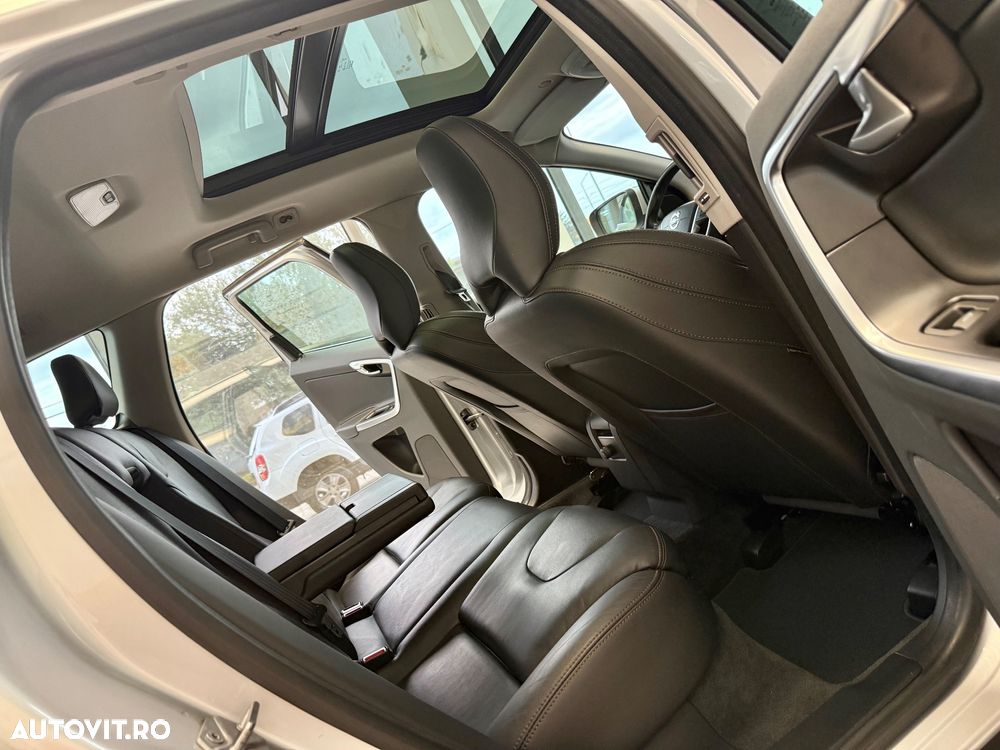 Volvo XC 60 D4 Geartronic Summum - 10