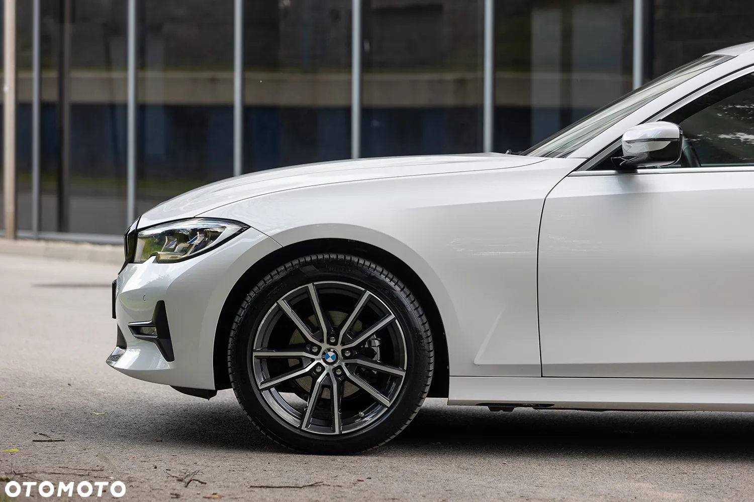 BMW Seria 3 318d Touring Sport Line - 11