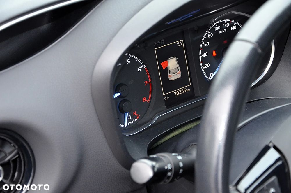 Toyota Yaris 1.5 Premium - 15