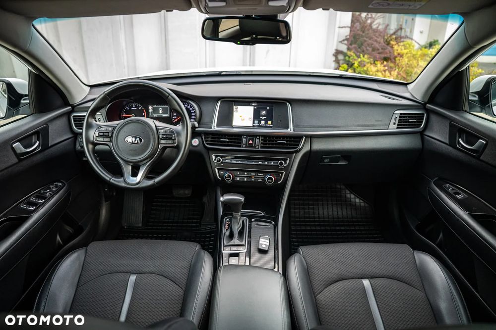 Kia Optima 1.7 CRDI L DCT - 25