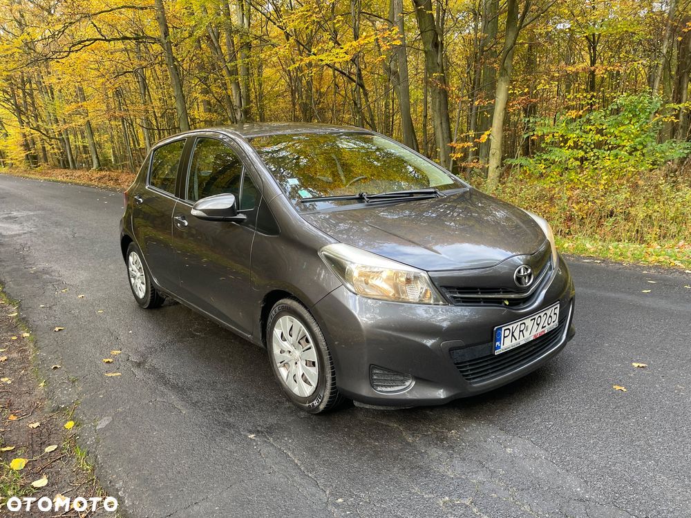 Toyota Yaris - 1