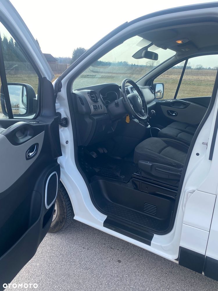 Renault Trafic - 12