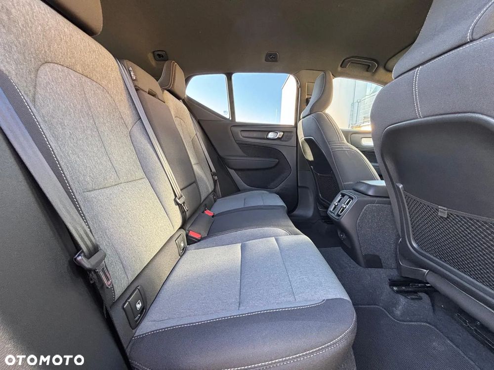 Volvo XC 40 T2 Plus Dark - 13