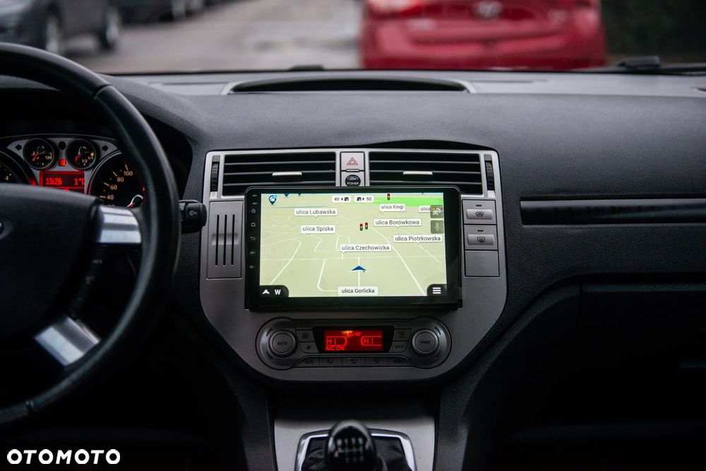 Ford Kuga 2.0 TDCi 4x4 Titanium - 32