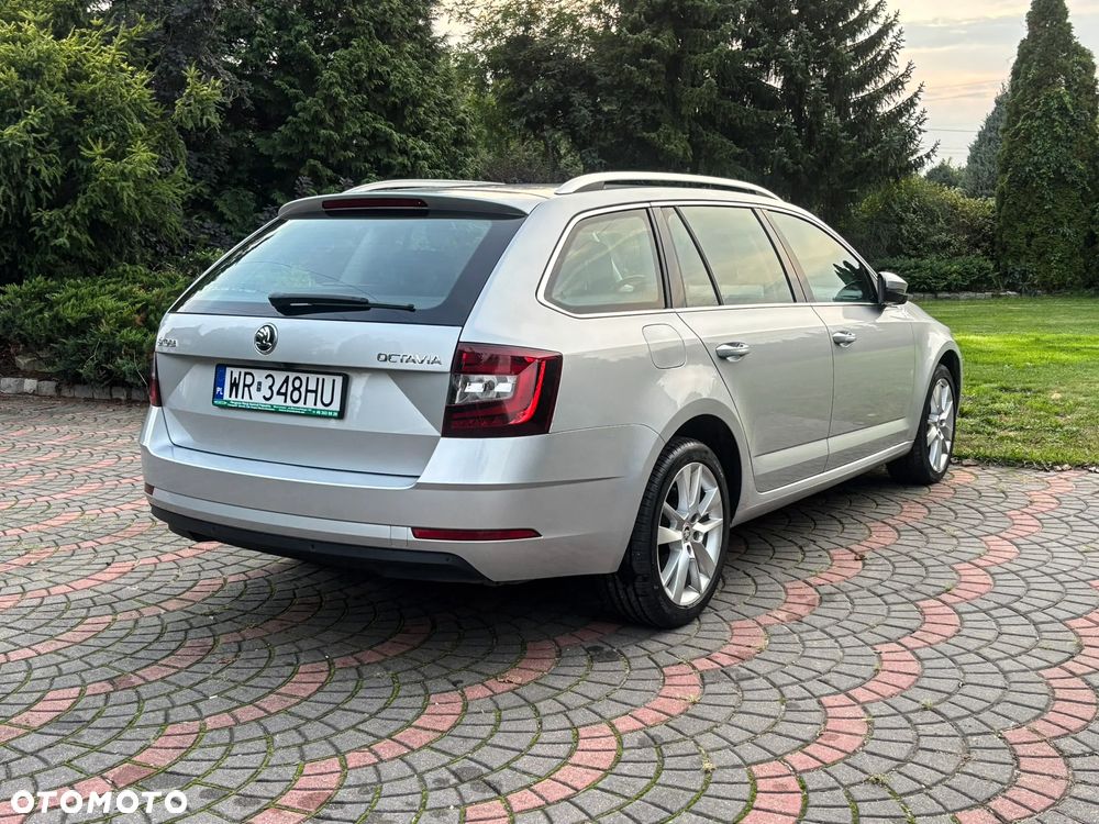Skoda Octavia 1.6 TDI Clever DSG - 8
