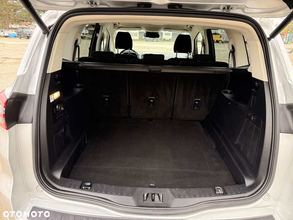 Ford S-Max 2.0 EcoBlue Titanium - 17