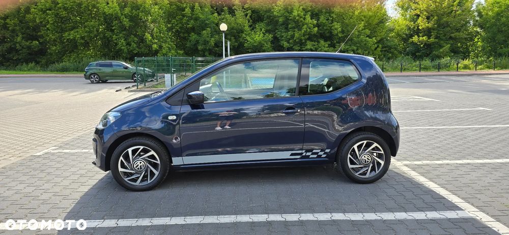 Volkswagen Up 2012 photo 4
