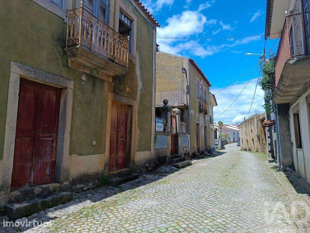 Casa de aldeia T6 em Azinhoso de 320,00 m2 - Grande imagem: 5/20