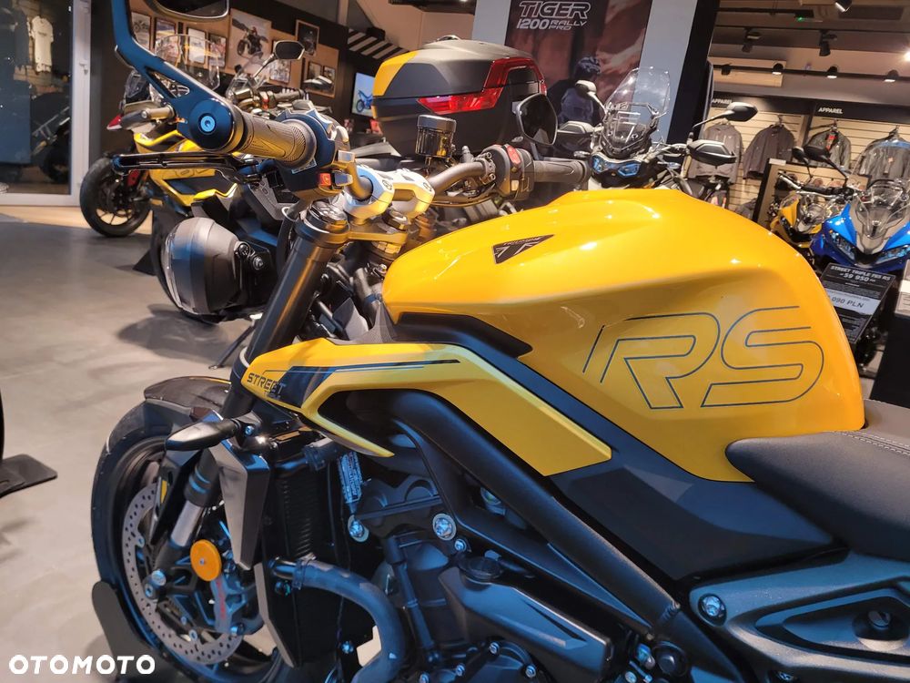 Triumph Street Triple - 4