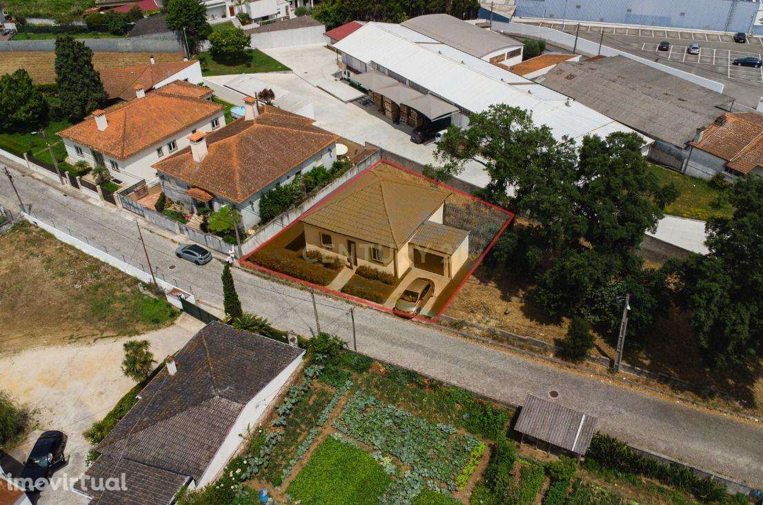 Lote de Terreno para Construção | Paços de Brandão, Santa Maria da Fei - Grande imagem: 3/12