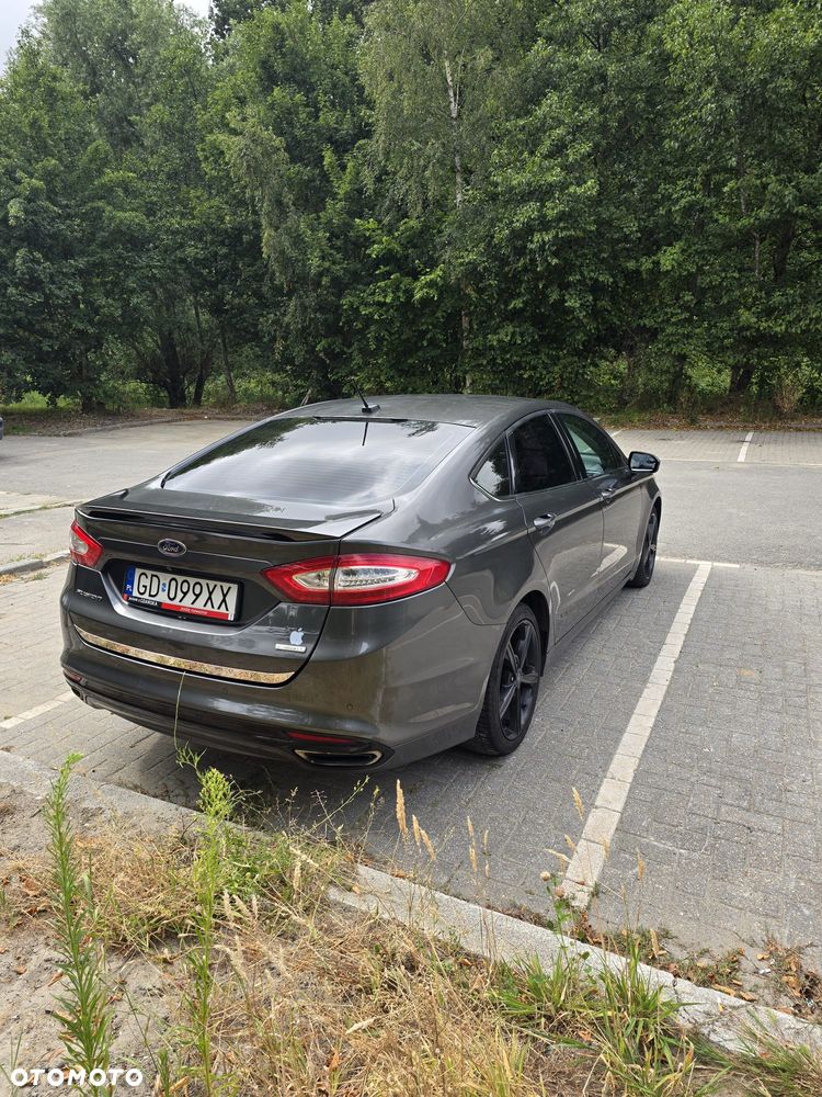 Ford Fusion 2.0 EcoBoost Titanium - 12
