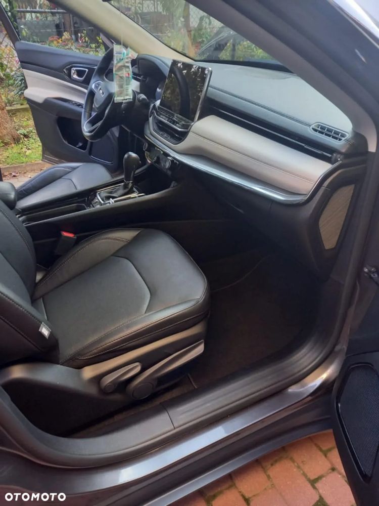 Jeep Compass - 4