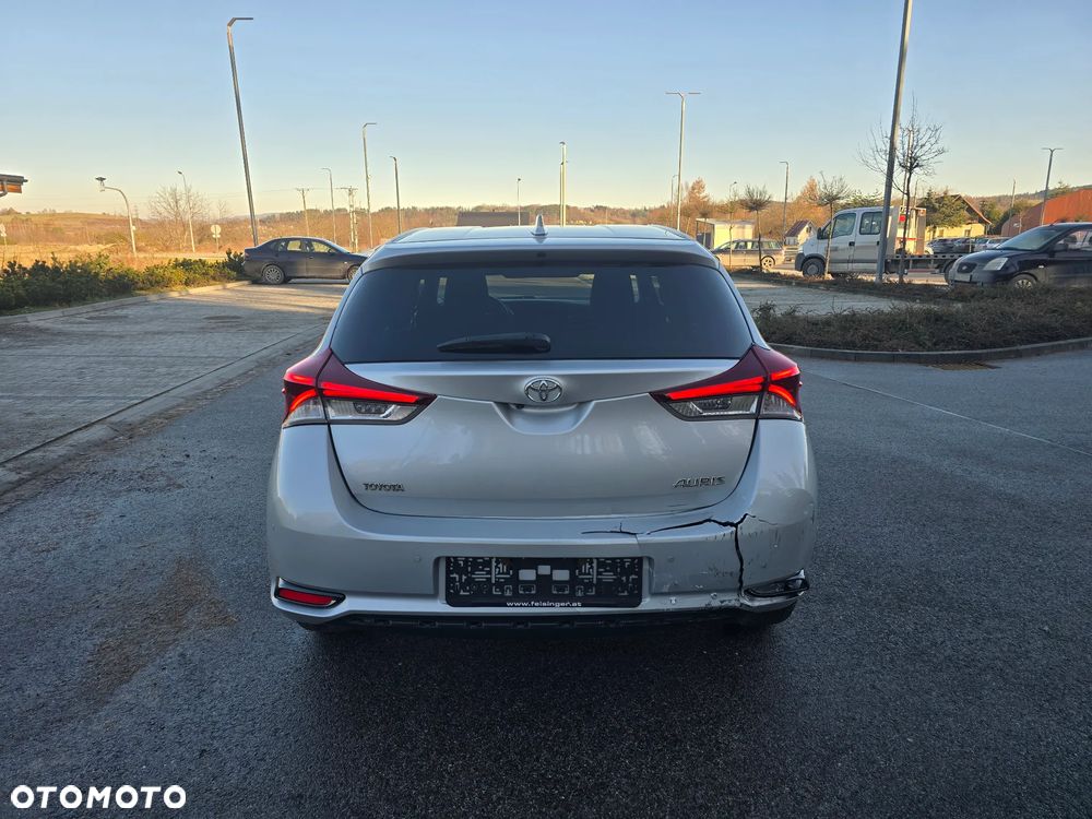 Toyota Auris 1.2 Turbo Multidrive S Executive - 30