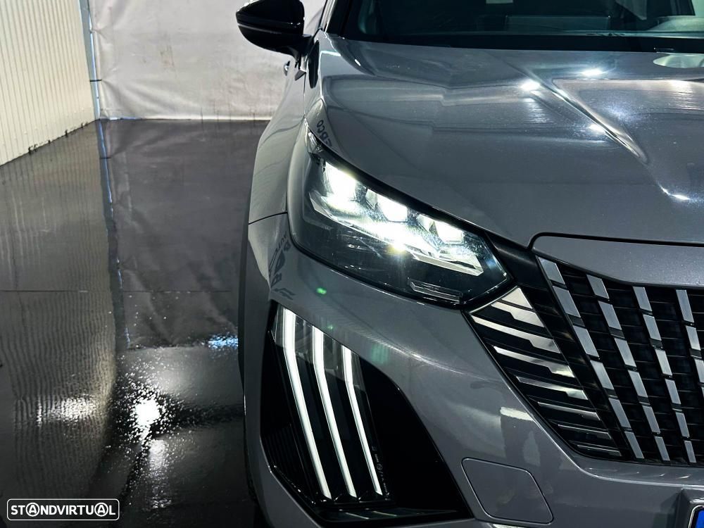 Peugeot e-2008 54 kWh GT - 15